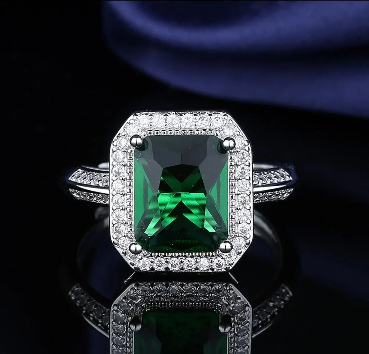 Emerald ring