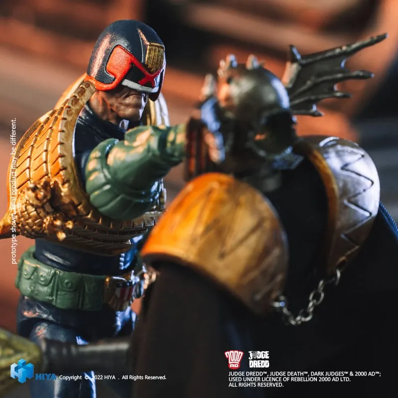 Hiya Toys 2000 AD Judge Dredd Gaze Into The Fist of Dredd Exquisite Mini 1/18 Action Figure