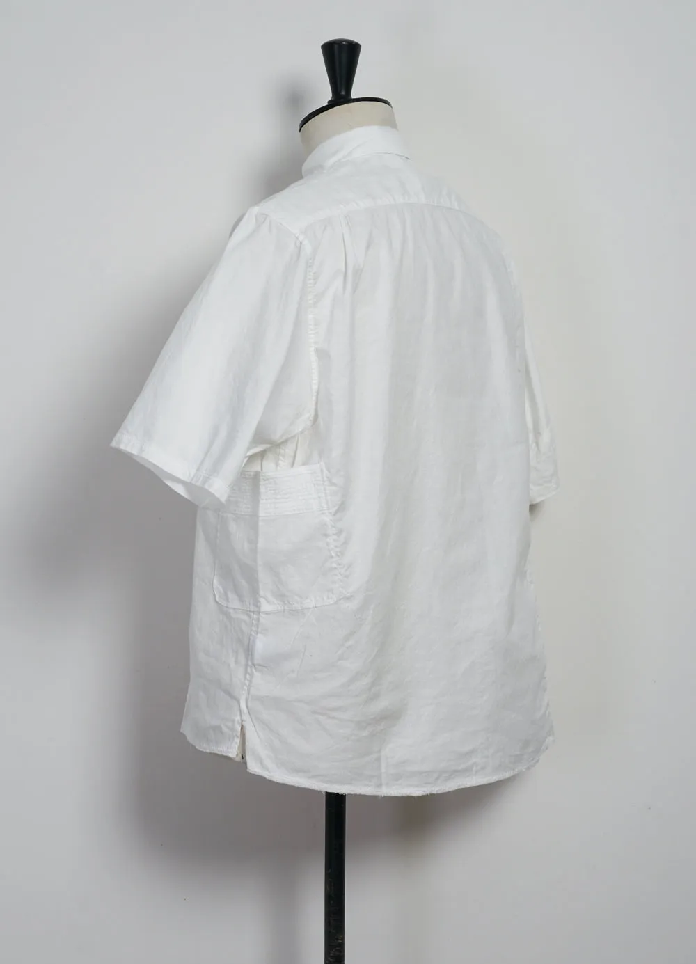 KATMANDU | Short Sleeve Patch Shirt | White