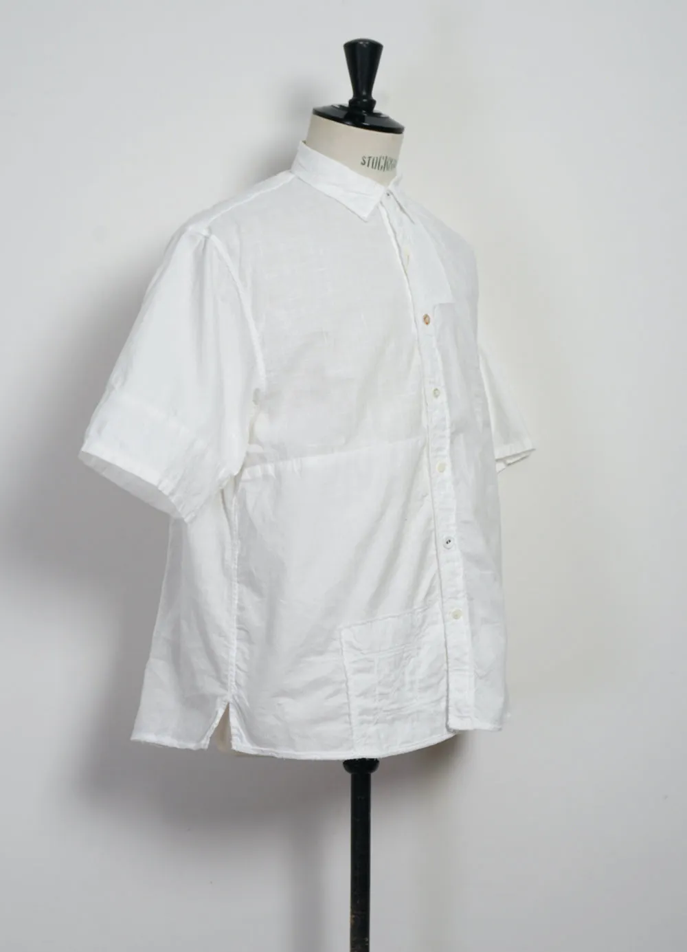 KATMANDU | Short Sleeve Patch Shirt | White